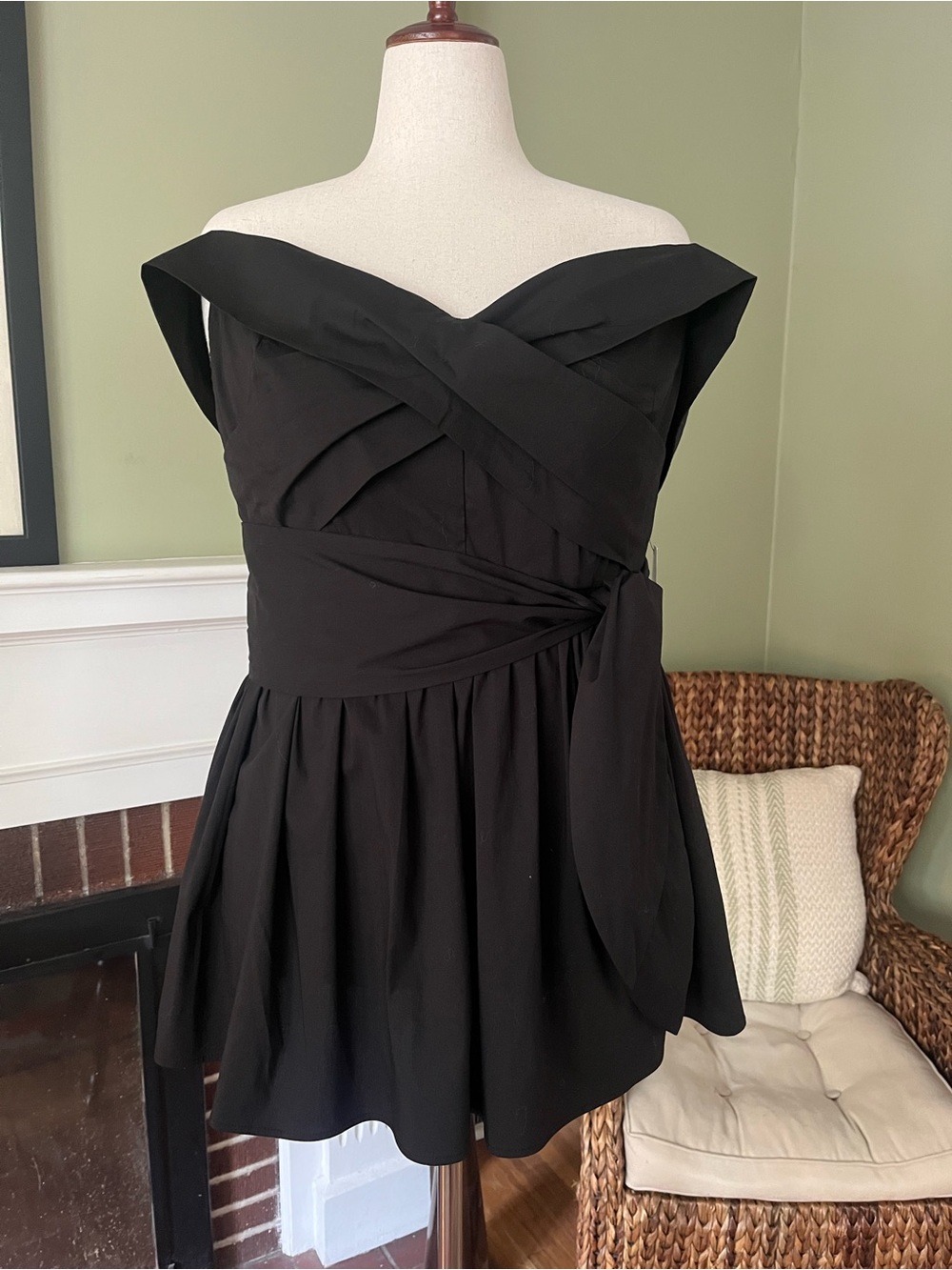 ELOQUII Sculptural Off-the-Shoulder Peplum Blouse | Size 18 | Never Worn
